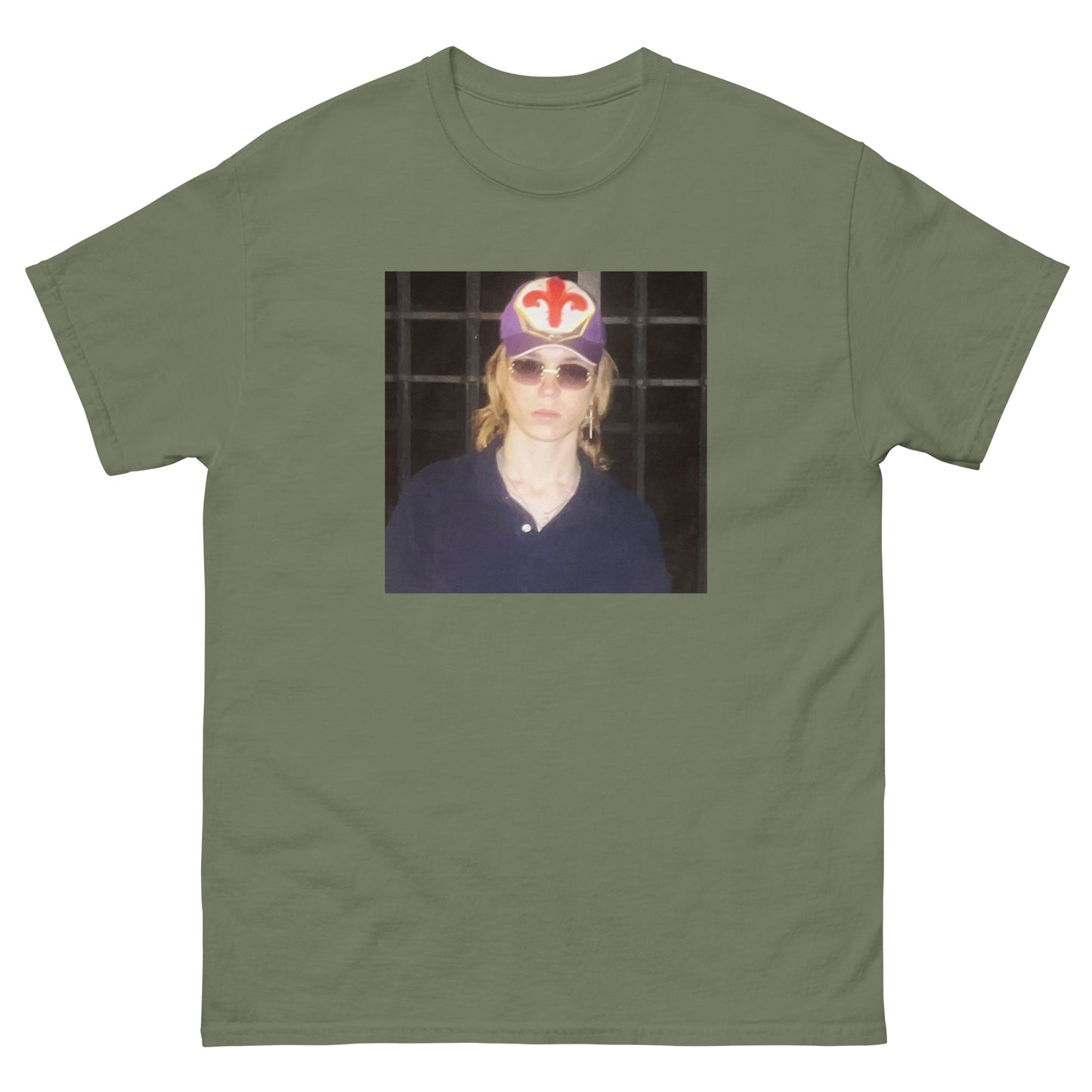 2hollis pic shirt