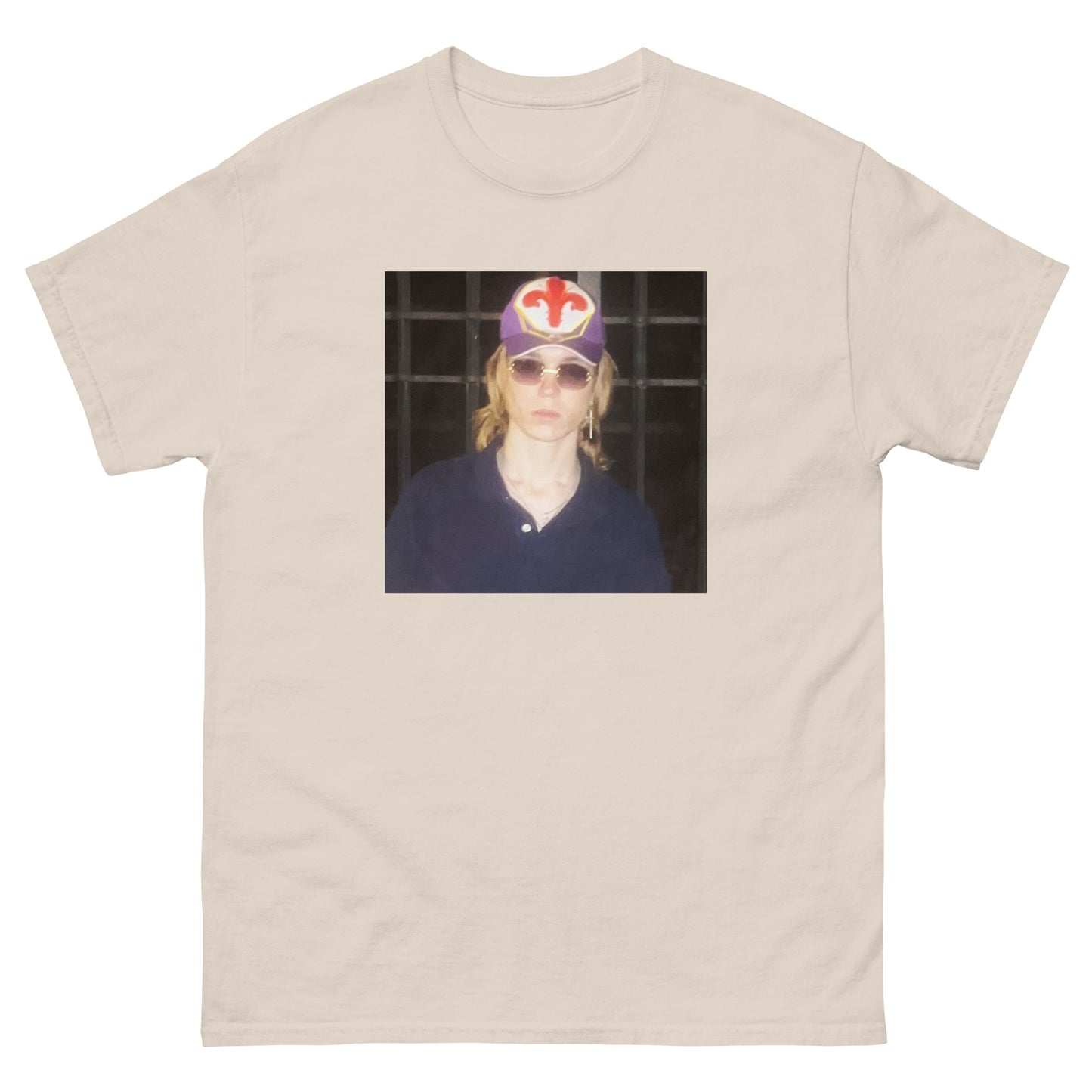 2hollis pic shirt